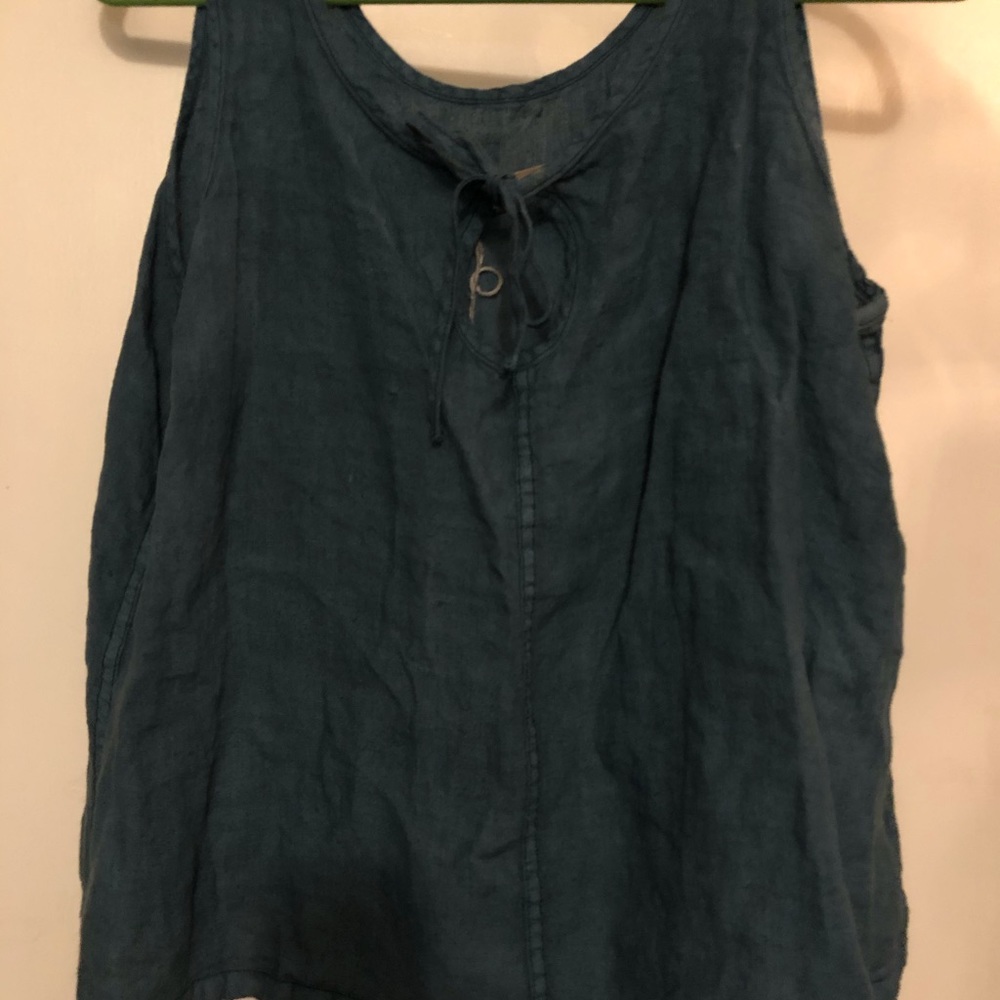 Cynthia Ashby tank top